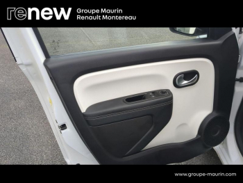 Photo 21 du bon plan RENAULT Twingo 0.9 TCe 95ch Intens occasion à 10490 €