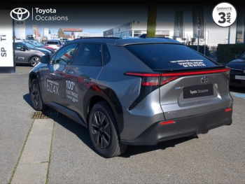 Photo 2 du bon plan TOYOTA bZ4X 224ch 11kW Grande Autonomie Design MC25 occasion à 37690 €
