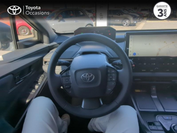 Photo 9 du bon plan TOYOTA bZ4X 224ch 11kW Grande Autonomie Design MC25 occasion à 37690 €