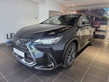 Photo 3 du bon plan LEXUS NX 450h+ Luxe 4WD occasion à 48990 €