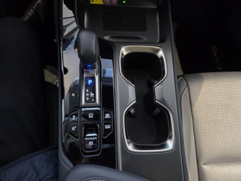 Photo 11 du bon plan LEXUS NX 450h+ Luxe 4WD occasion à 48990 €