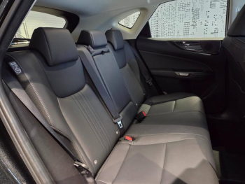 Photo 15 du bon plan LEXUS NX 450h+ Luxe 4WD occasion à 48990 €