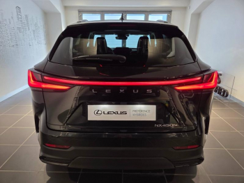 Photo 19 du bon plan LEXUS NX 450h+ Luxe 4WD occasion à 48990 €