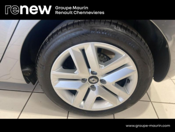 Photo 19 du bon plan RENAULT Clio 1.0 TCe 90ch Evolution occasion à 16999 €