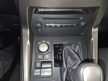 Photo 8 du bon plan LEXUS NX 300h 4WD Pack Business occasion à 23490 €