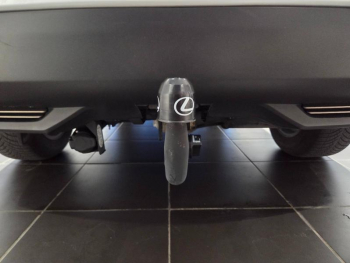 Photo 19 du bon plan LEXUS NX 300h 4WD Pack Business occasion à 23490 €