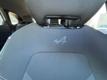 Photo 15 du bon plan RENAULT SYMBIOZ 1.6 E-Tech full hybrid 145ch esprit Alpine occasion à 31999 €