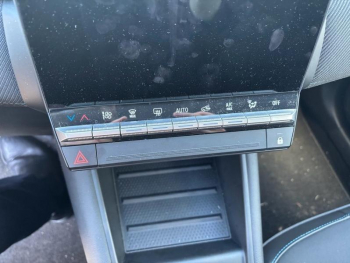 Photo 20 du bon plan RENAULT SYMBIOZ 1.6 E-Tech full hybrid 145ch esprit Alpine occasion à 31999 €