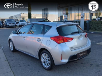 Photo 2 du bon plan TOYOTA Auris 124 D-4D FAP Style occasion à 13290 €