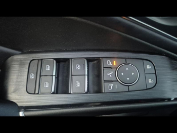 Photo 19 du bon plan NISSAN Qashqai e-POWER 190ch Tekna 2022 occasion à 25890 €