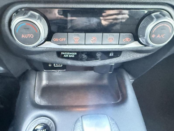 Photo 14 du bon plan NISSAN Juke 1.6 Hybrid 143ch N-Connecta 2022.5 occasion à 19990 €