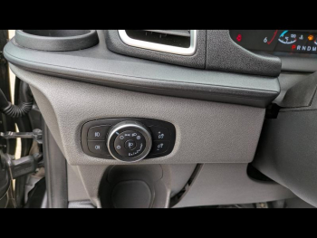 Photo 15 du bon plan FORD Transit Custom Fg VUL 300 L1H1 2.0 EcoBlue 170 S&S Limited BVA6 occasion à 19500 €