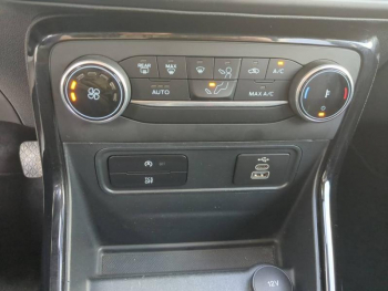 Photo 24 du bon plan FORD EcoSport 1.0 EcoBoost 125ch Active 147g occasion à 16990 €