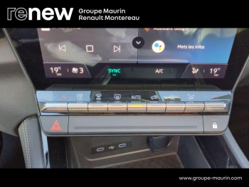 Photo 34 du bon plan RENAULT Austral 1.2 E-Tech full hybrid 200ch Techno occasion à 27490 €