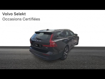 Photo 3 du bon plan VOLVO V60 B4 197ch Ultra Style Dark DCT 7 occasion à 44800 €