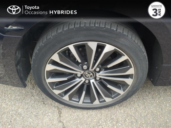 Photo 16 du bon plan TOYOTA Corolla Touring Spt 1.8 140ch Design MY23 occasion à 25490 €