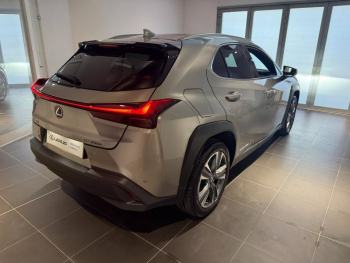 Photo 5 du bon plan LEXUS UX 300e Executive occasion à 26900 €