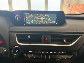 Photo 18 du bon plan LEXUS UX 300e Executive occasion à 26900 €