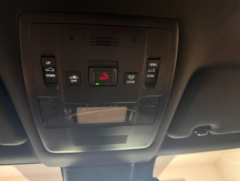 Photo 22 du bon plan LEXUS UX 300e Executive occasion à 26900 €