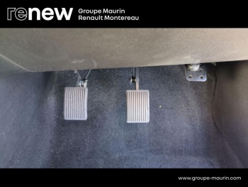 Photo 21 du bon plan RENAULT Clio Auto-Ecole Blue dCi 100 -21N occasion à 13990 €