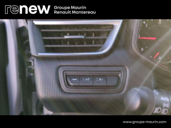 Photo 28 du bon plan RENAULT Clio Auto-Ecole Blue dCi 100 -21N occasion à 13990 €