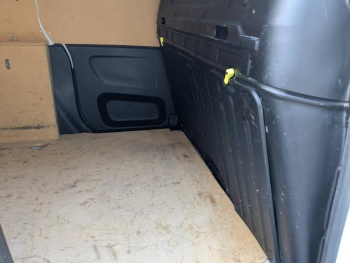 Photo 19 du bon plan CITROEN Berlingo Van VUL M 650kg BlueHDi 130 S&S Driver EAT8 occasion à 13980 €