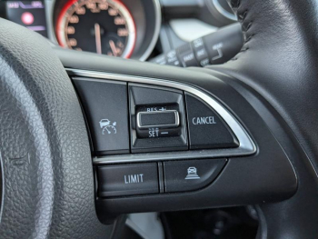 Photo 16 du bon plan SUZUKI Swift 1.2 Dualjet Hybrid 83ch Avantage occasion à 13990 €