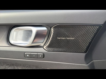Photo 19 du bon plan VOLVO XC40 T5 Recharge 180 + 82ch Plus DCT 7 occasion à 36900 €