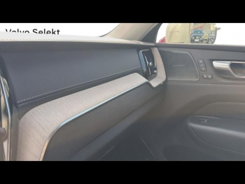 Photo 11 du bon plan VOLVO XC60 T6 AWD 253 + 87ch Inscription Geartronic occasion à 32990 €