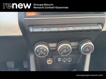 Photo 24 du bon plan RENAULT Clio 1.5 Blue dCi 100ch Business 21N occasion à 11899 €