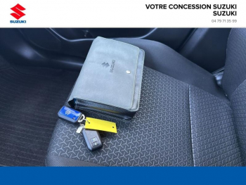 Photo 28 du bon plan SUZUKI Swift 1.2 Dualjet Hybrid 83ch Pack Auto occasion à 16490 €