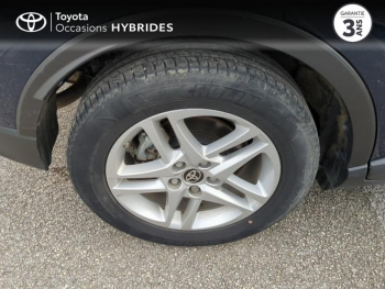 Photo 16 du bon plan TOYOTA C-HR 1.8 Hybride 122ch Dynamic E-CVT occasion à 21990 €