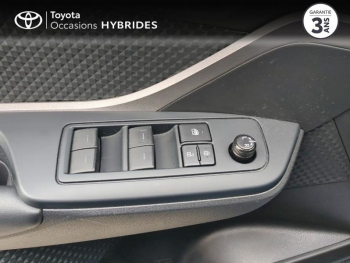 Photo 21 du bon plan TOYOTA C-HR 1.8 Hybride 122ch Dynamic E-CVT occasion à 21990 €