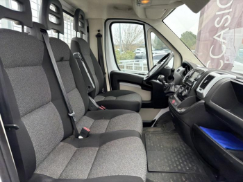 Photo 18 du bon plan FIAT Ducato CCb VUL Benne 3.5 Maxi M 2.3 Multijet 130ch Pack Pro Nav occasion à 23989 €