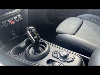 Photo 17 du bon plan MINI Countryman Cooper 136ch  Edition Premium BVA7 occasion à 26990 €