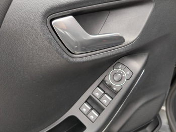 Photo 8 du bon plan FORD Puma 1.0 Flexifuel 125ch S&S mHEV ST-Line Design 3 occasion à 20490 €