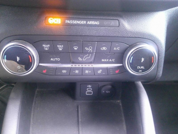 Photo 18 du bon plan FORD Kuga 2.5 Duratec 190ch FHEV E85 ST-Line BVA occasion à 24900 €