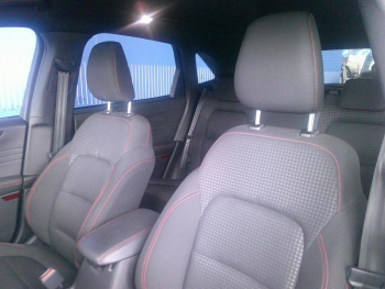 Photo 24 du bon plan FORD Kuga 2.5 Duratec 190ch FHEV E85 ST-Line BVA occasion à 24900 €