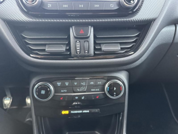 Photo 16 du bon plan FORD Puma 1.0 Flexifuel 125ch S&S mHEV ST-Line X Vivid Ruby Edition occasion à 22990 €