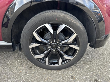 Photo 20 du bon plan FORD Puma 1.0 Flexifuel 125ch S&S mHEV ST-Line X Vivid Ruby Edition occasion à 22990 €