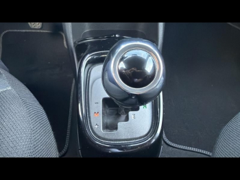 Photo 13 du bon plan PEUGEOT 108 VTi 72 Style BMP5 5p occasion à 10990 €