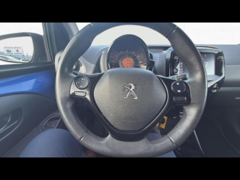 Photo 17 du bon plan PEUGEOT 108 VTi 72 Style BMP5 5p occasion à 10990 €