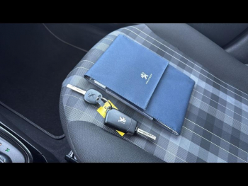 Photo 23 du bon plan PEUGEOT 108 VTi 72 Style BMP5 5p occasion à 10990 €