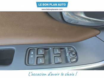 Photo 11 du bon plan VOLVO XC60 D5 AWD 220ch Momentum Geartronic occasion à 24990 €