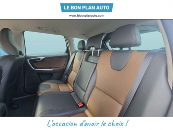 Photo 20 du bon plan VOLVO XC60 D5 AWD 220ch Momentum Geartronic occasion à 24990 €