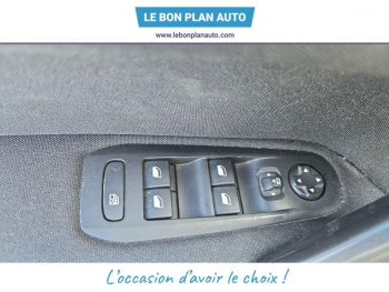 Photo 12 du bon plan PEUGEOT 308 1.6 BlueHDi 120ch Style S&S 5p occasion à 7490 €