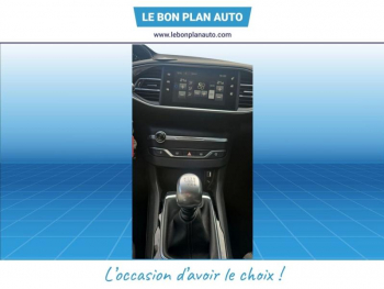 Photo 18 du bon plan PEUGEOT 308 1.6 BlueHDi 120ch Style S&S 5p occasion à 7490 €