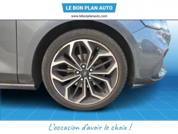 Photo 29 du bon plan FORD Focus 1.0 EcoBoost 125ch Stop&Start ST Line occasion à 12490 €
