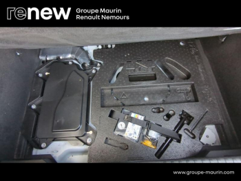 Photo 11 du bon plan RENAULT Clio 1.6 E-Tech hybride 140ch Intens -21N occasion à 16290 €