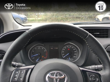 Photo 13 du bon plan TOYOTA Yaris 110 VVT-i Design 5p RC18 occasion à 11390 €